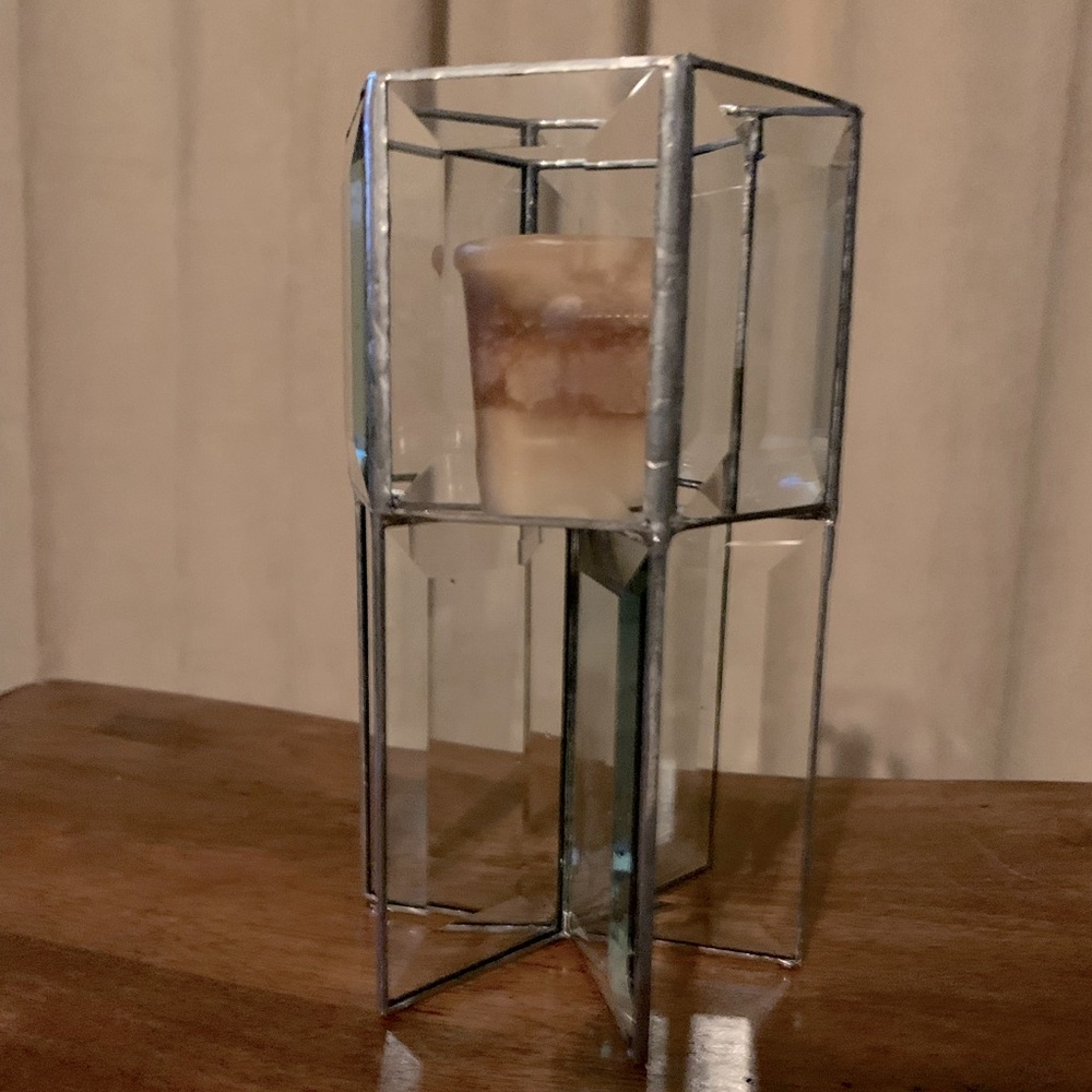 Retro candle holder. Reflects like a kaleidoscope. No chips/cracks. Is 8” tall.